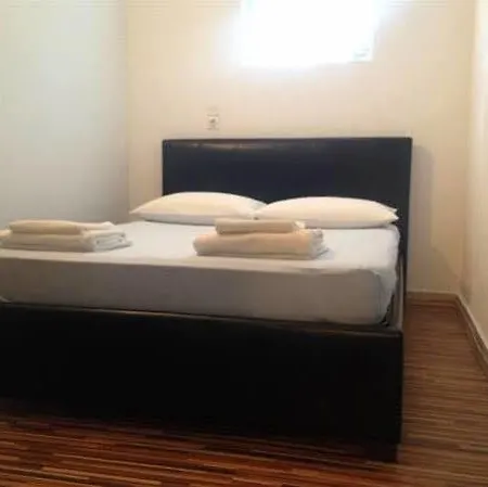 米拉斯公寓式酒店 公寓 特罗吉尔